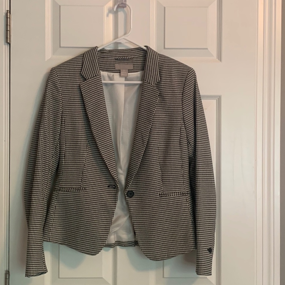 Suit Jacket - H &M  Lined Black and Creme    Size 8